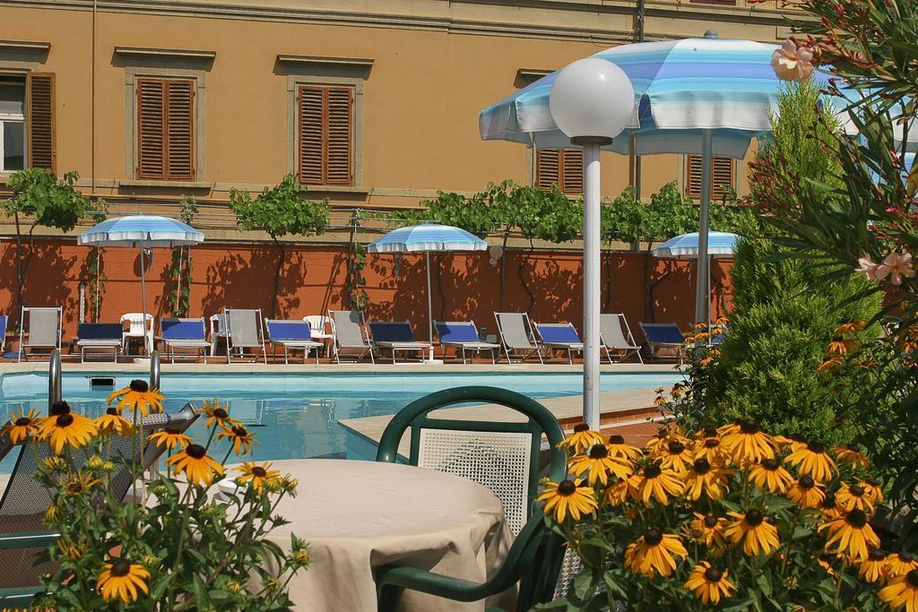Grand Hotel Plaza & Locanda Maggiore Монтекатини Терме Екстериор снимка